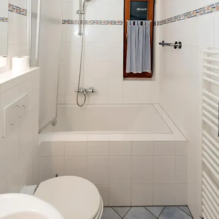 Apartament Altes Kapitaenshaus 1 *