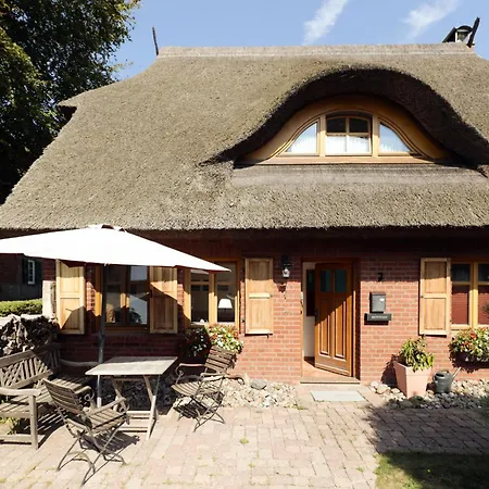 Apartament Altes Kapitaenshaus 1 Ahrenshoop
